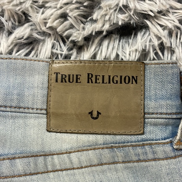 Gently worn Light Wash Distressed True Religion Finn Slim Tapered Jeans size 32 - Picture 12 of 12